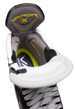 Bauer Vapor 3X Pro Senior Roller Skates -Hockey Boutique 1060217 RH VAPOR 3X PRO SKATE 0522 clipped dc641b8a 5378 4719 a5bb 0dda88258395
