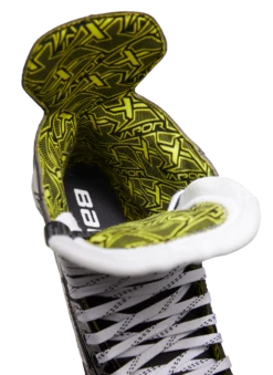 Bauer Vapor X3.5 Senior Roller Skates -Hockey Boutique 1060231 RH Vapor X3.5 Skate 0525 clipped 3ee03016 be4a 44a6 81e2 a5567f4e6994