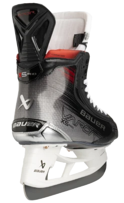 Bauer Vapor X5 Pro Senior Hockey Skates -Hockey Boutique 1061681 BTH23 SKATE VAPOR X5PRO SR tongue detail edit ad680896 7c75 474f 9049 9d7c80395b6d