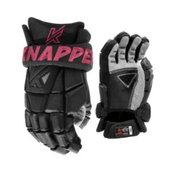 Knapper AK7 Ball Hockey Gloves 17 Knapper AK7 Ball Hockey Gloves -Hockey Boutique Knapper gants AK7 noir rose 900x 2787e387 8295 4d6f 8023 dfd6fab88377